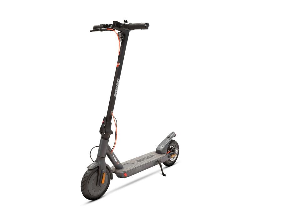 TROTINETE electrice Ducati Pro-I Evo semnalizariMotor 350W, viteza max. 25 Km/h, negru "DU-MO-210011" (timbru verde 40 lei)