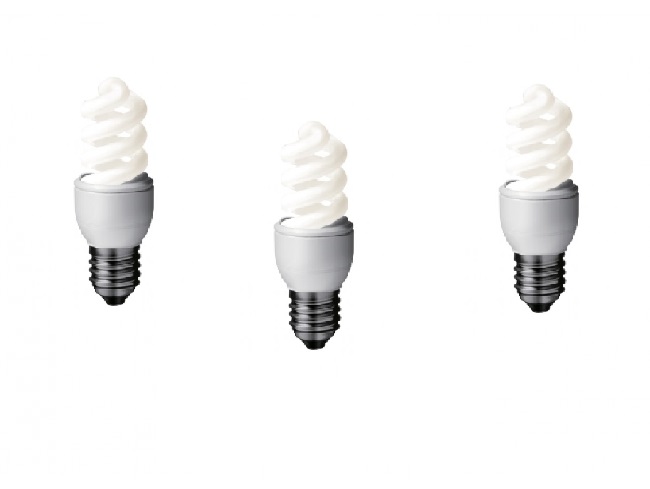 SET 3 becuri fluorescent Panasonic, soclu E27, putere 8W, forma spirala, lumina alb rece, alimentare 220 - 240 V, "EFD8E65HD-3" (timbru verde 1.35 lei)
