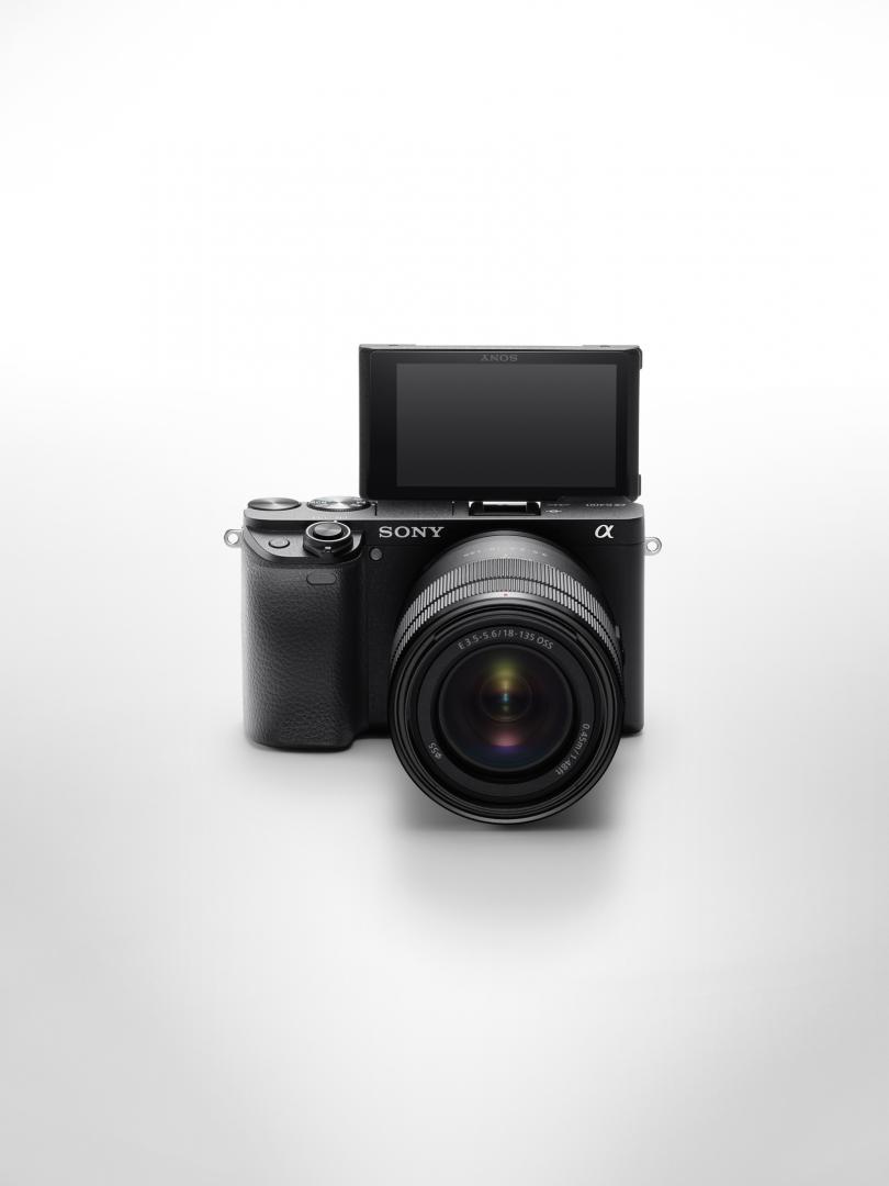 Sony ALPHA 6400 Aparat foto 24MP "ILCE6400LB.CEC" (timbru verde 1.2 lei)