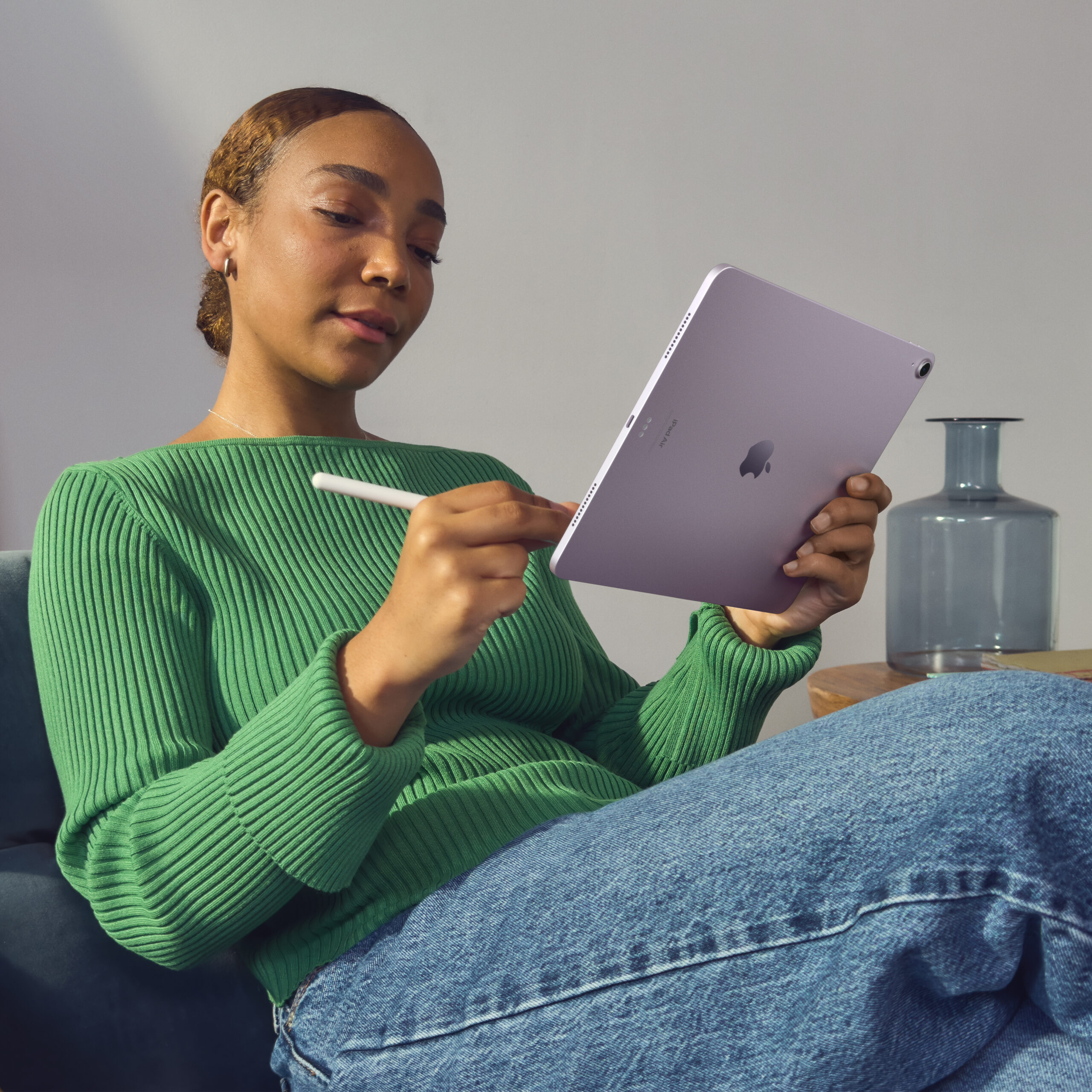 iPad Air 13 SIM 1TB Starlight (2024)"MV763HC/A" - imagine 4