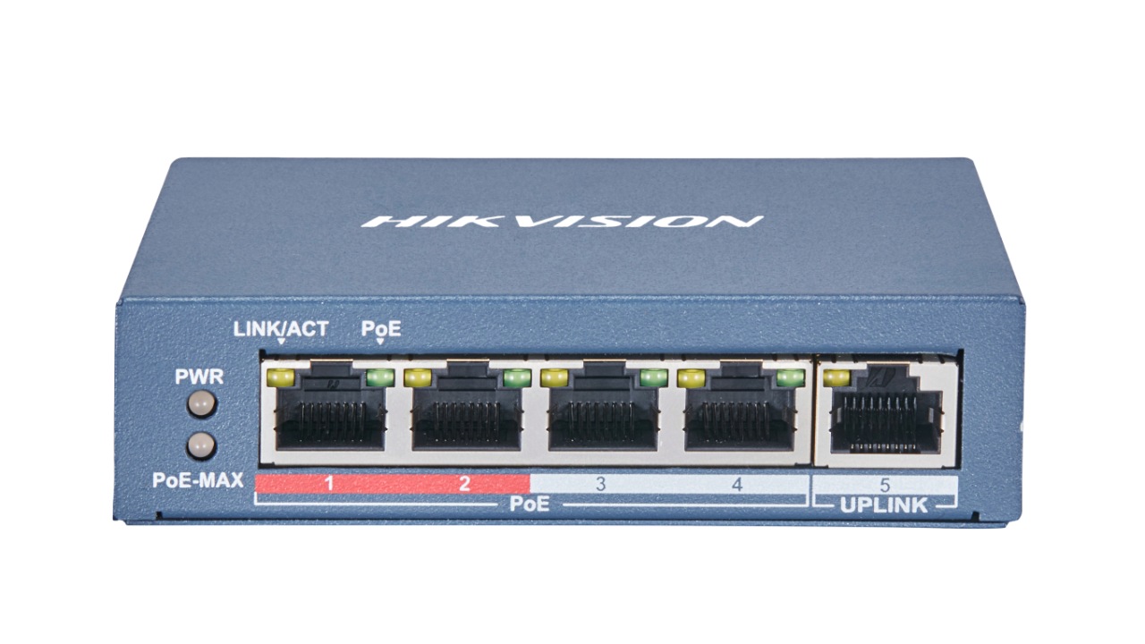 SWITCH PoE HIKVISION, port 10/100 x 4, unmanaged, nerackabil, carcasa metalica, "DS-3E0105P-E(B)" (timbru verde 2 lei)
